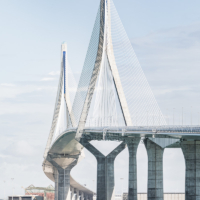 Imagen del puente desde la ciudad de C&aacute;diz en un d&iacute;a soleado